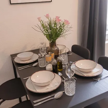 Agnes Apartment *